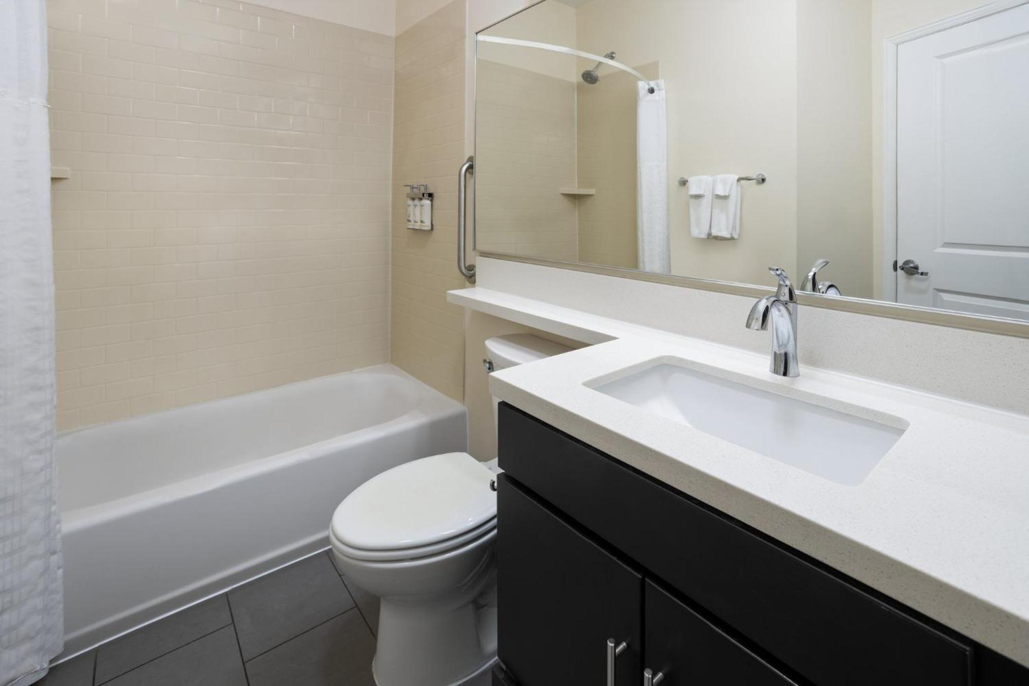 Candlewood Philadelphia - Airport Area By Ihg